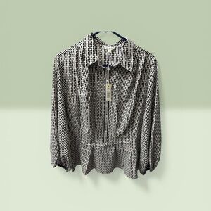 Max Studio Black and White Geometric Zip-Front Blouse